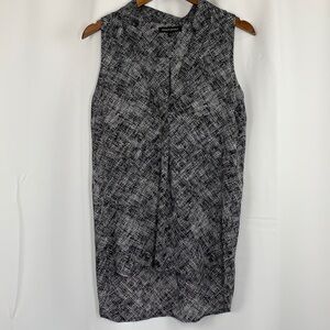 Banana Republic Sleeveless Notched Collar Blouse - Grey/White, Size XS